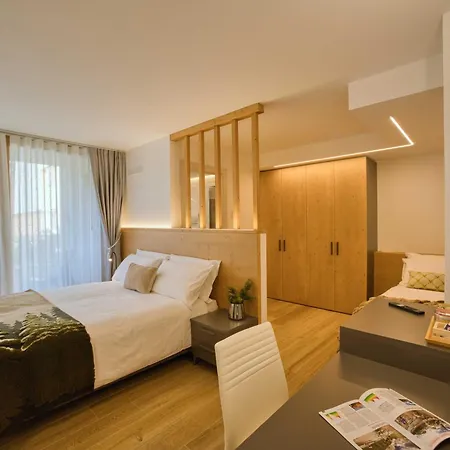 La Corte Delle Dolomiti 3* 阿戈尔多
